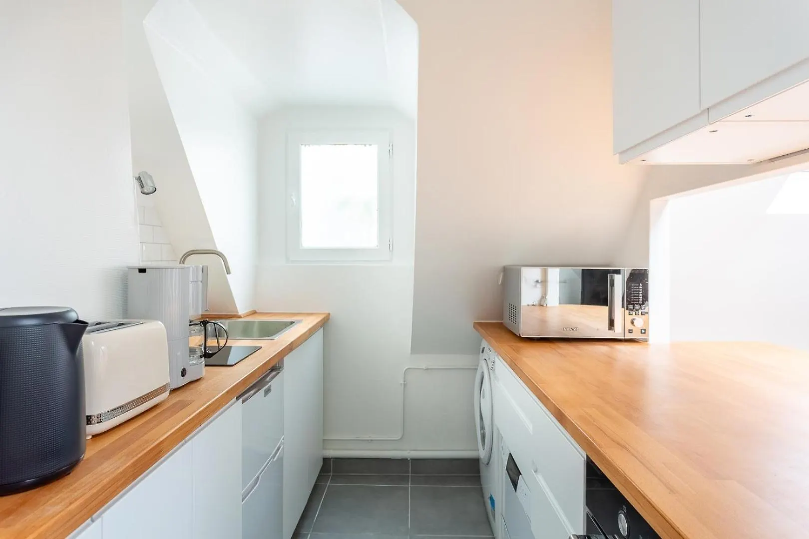Romantic Loft Apartment In The Center Of Le Marais, Min 31 Nights From March Till May Parijs